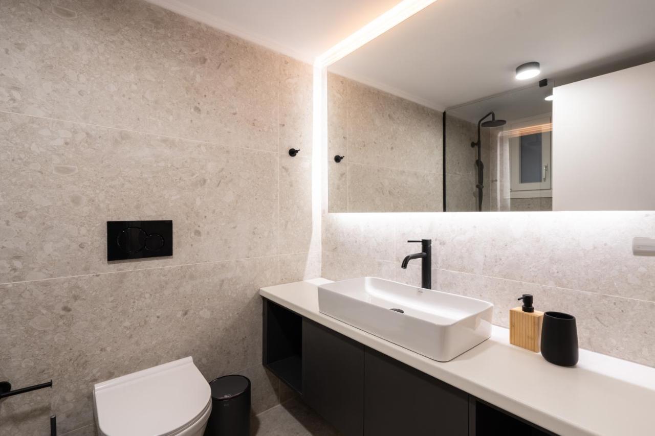 Unique 2 Bedrooms Apartment, Steps To Plaka And City Center Aten Exteriör bild