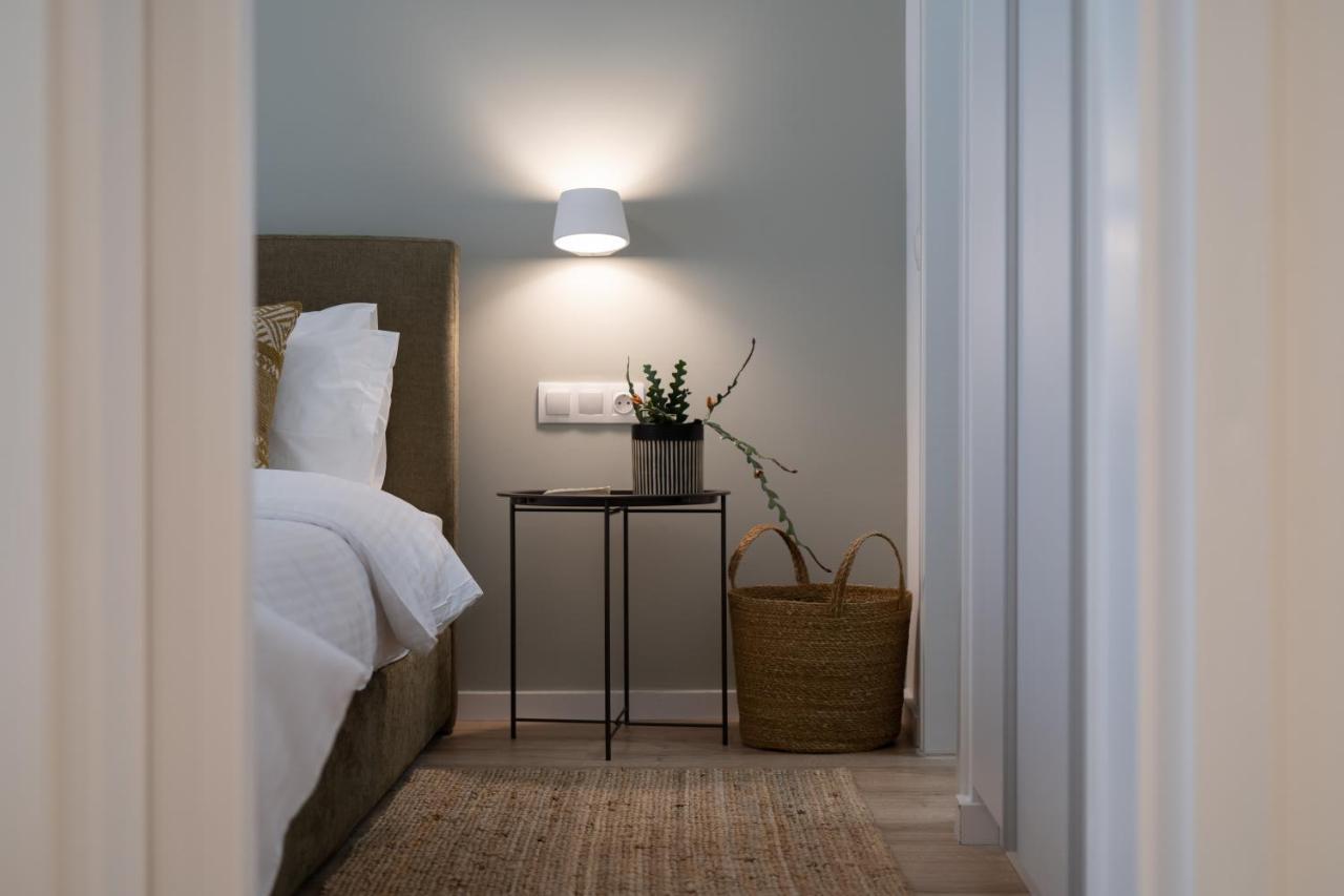 Unique 2 Bedrooms Apartment, Steps To Plaka And City Center Aten Exteriör bild